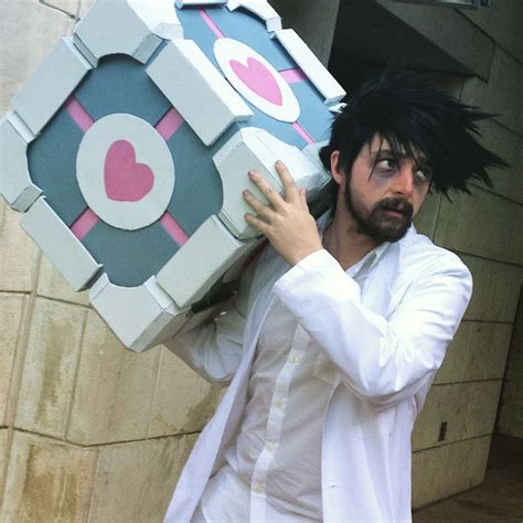 twinzik: “ James as RATMAN (Doug Rattmann) from PORTAL! Wig by Hee-Hee ...