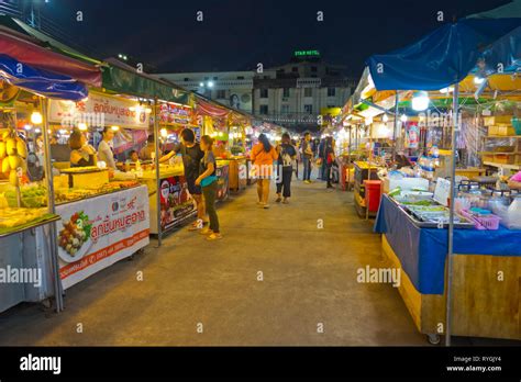 Star Night Bazaar, night market, Rayong, Thailand Stock Photo - Alamy