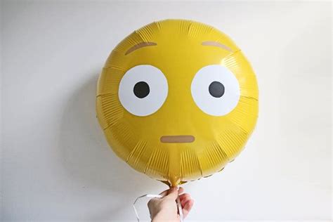 Shocked Emoji Balloon 18 Yellow Foil Party by ThePartyEdit | Emoji ...