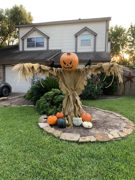 Homemade Pumpkin Scarecrow 🎃 : halloween