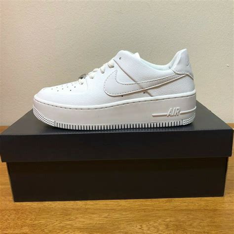 Nike Wmns AF1 Sage Low Triple White Air Force 1 Platform Womens Shoes ...