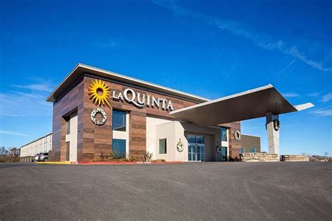 LA QUINTA INN & SUITES BY WYNDHAM BRANSON - Updated 2024 Prices & Hotel Reviews (MO)