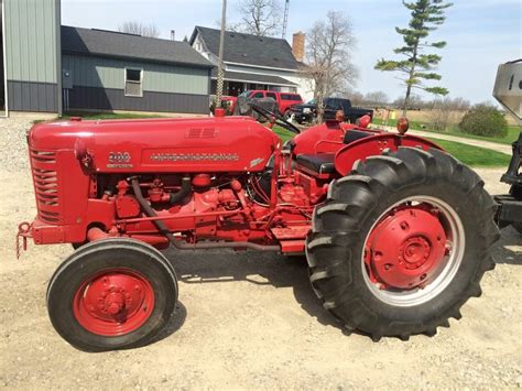 IH 300 Utility Cub Cadet Tractors, Ford Tractors, Antique Tractors, Vintage Tractors, Classic ...