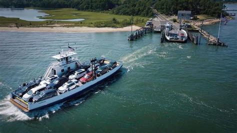 Town seeks federal funds to ward off ferry fare hikes or loss of ...