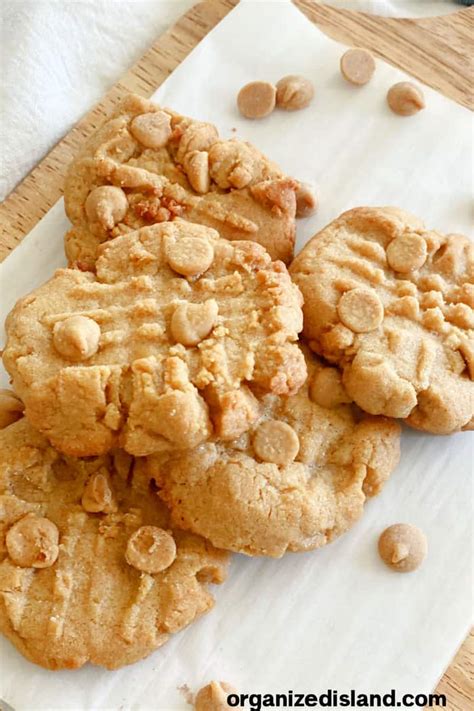 Old Fashioned Chewy Peanut Butter Cookies - Organized Island