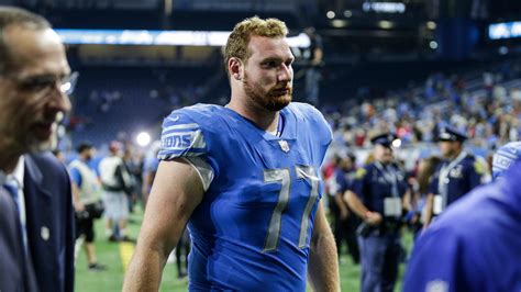 Detroit Lions C Frank Ragnow played through a fractured throat