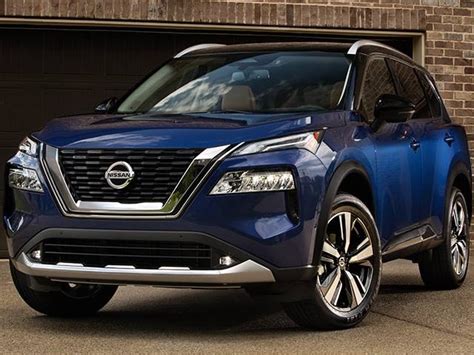 New 2023 Nissan Rogue Reviews, Pricing & Specs | Kelley Blue Book