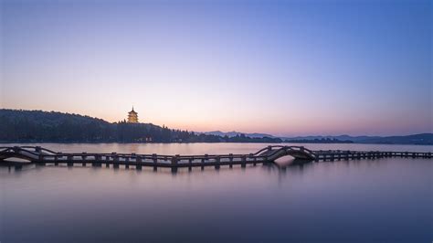 Live: Enjoy the lively Broken Bridge on the West Lake - CGTN