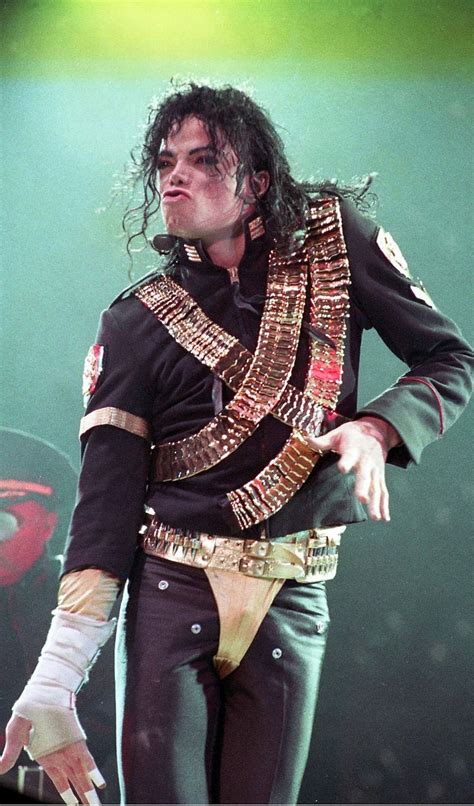 Dangerous Tour - Michael Jackson Photo (7627136) - Fanpop