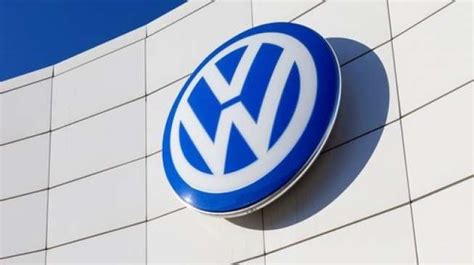 Volkswagen to build 800,000 EVs this year and 1.3 million in 2023 - EVMagz