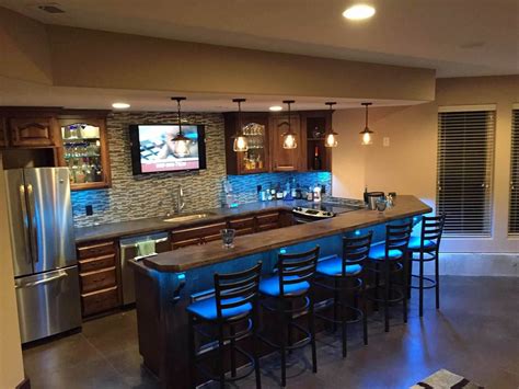 Clever Basement Bar Ideas: Making Your Basement Bar Shine | Small basement remodel, Basement ...