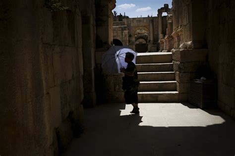 Conflicts in Syria and Region Take Toll on Jordan’s Tourism - The New ...