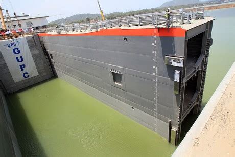 250 Panama canal zone Stock Pictures, Editorial Images and Stock Photos ...