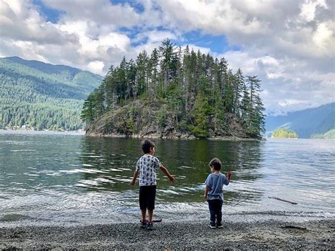 10 family friendly hikes around the Lower Mainland: – Brave & Free Adventures | Lynn canyon ...