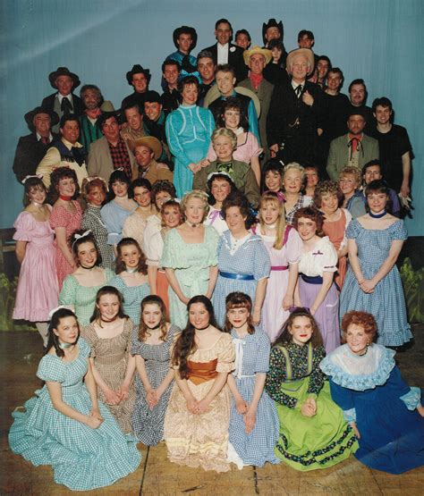 1992-04 Oklahoma Cast – Dunstable Musical Theatre Company