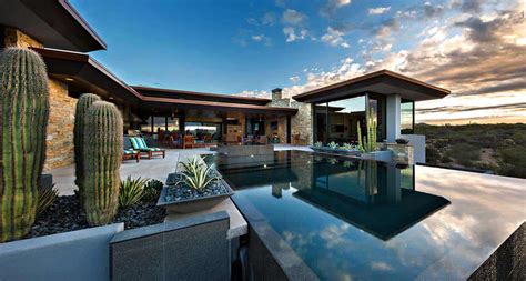 Fascinating modern desert home melds into the Sonoran landscape