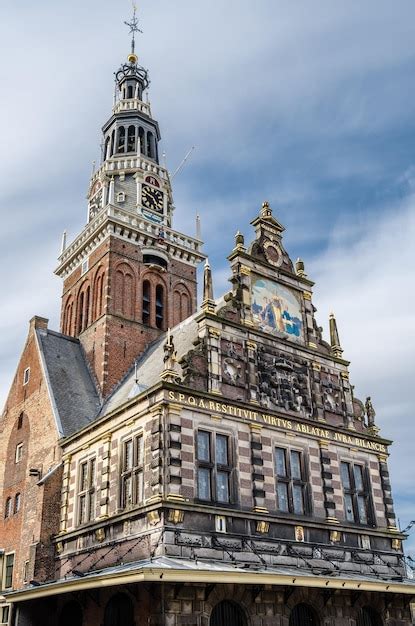 Premium Photo | Traditional dutch architecture in alkmaar the netherlands