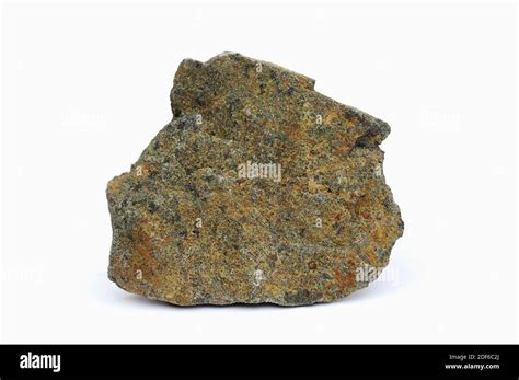 Eclogite is a metamorphic rock; is formed by metamorphism of gabbro or ...