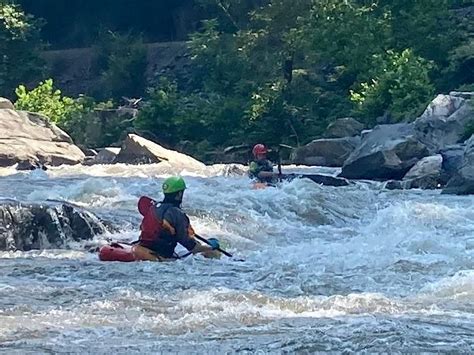 NOLI Whitewater Kayak: Fundamentals of Creeking (3/4), Nolichucky River & USA Raft Adventure ...