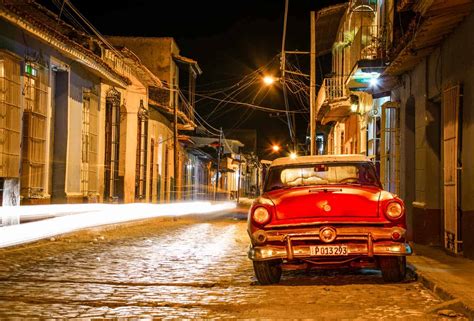 Trinidad Cuba Travel Guide - Nightlife in Trinidad - Old American Car ...