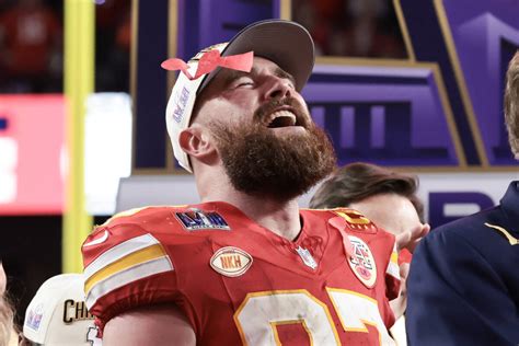 Chiefs’ Travis Kelce, Andy Reid make up after heated sideline ...