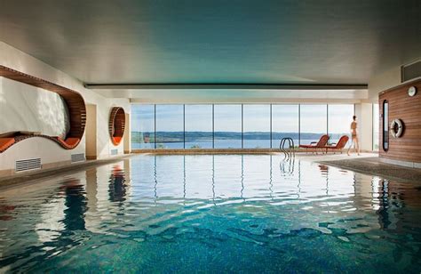 20 Stunning Indoor Infinity Pool Designs | Cliff house hotel, Indoor ...