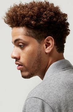 58 idées de Coupes Homme cheveux bouclés, frisés, afros | afro, cheveux ...