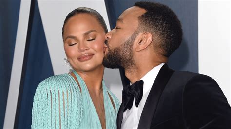 Chrissy Teigen Shares Throwback Wedding Photos with John Legend – SheKnows