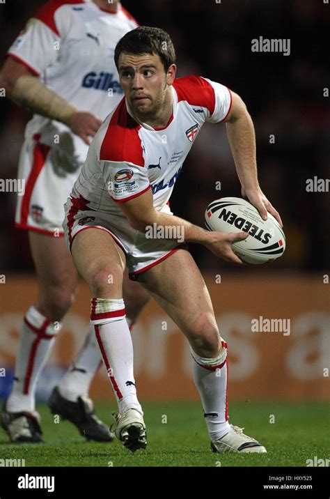 RICHIE MYLER ENGLAND RUGBY LEAGUE KEEPMOAT STADIUM DONCASTER ENGLAND 23 ...