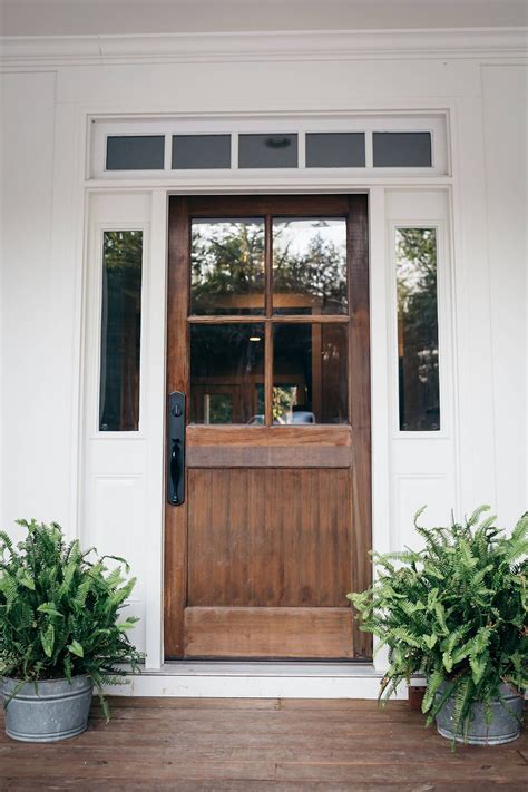 37 Gorgeous Farmhouse Front Door Ideas to Give Your Home a Makeover ...