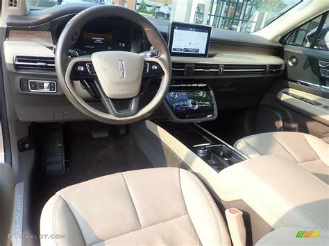 Sandstone Interior 2020 Lincoln Corsair Reserve AWD Photo #144885556 ...