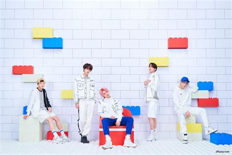 TXT - minisode1 : Blue Hour Concept Photo - Version VR - allkpop forums