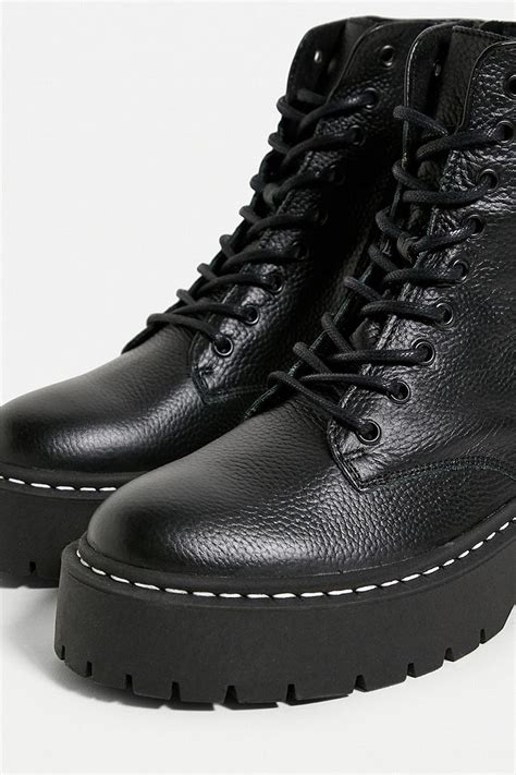 Steve Madden Black Skylar Boots | Urban Outfitters UK