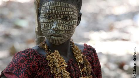 Jarawa people | World, Like animals, Statue