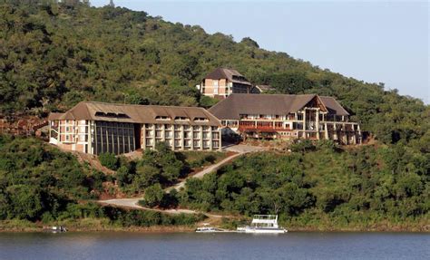 4 Star Jozini Tiger Lodge and Spa for 2 nights from R2 885 pps - self drive | Eat Pray Travel