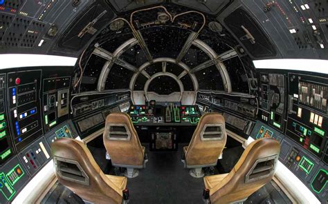 Here's What It's Like to Ride the Millennium Falcon at Star Wars Land
