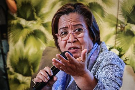 De Lima on Duterte: 'God forgive him and God bless him'