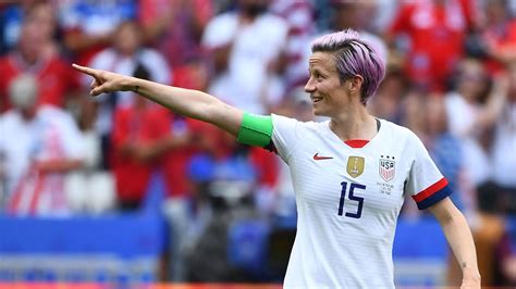 Megan Rapinoe wins 2019 Women's Ballon d'Or | Football News | Sky Sports