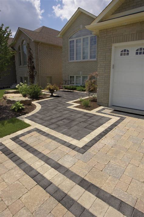 Driveway and entrance with Series 3000 paver by Unilock - Photos | Patio pavers design, Front ...