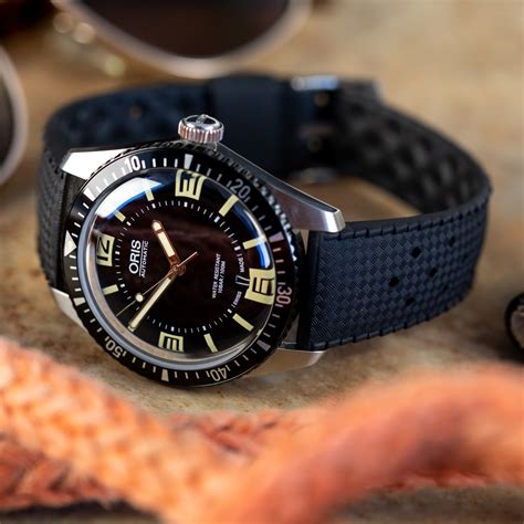 5 Watch straps to fit to the Oris 65 Diver | Watch Obsession