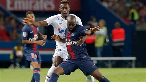 Midfielder Lassana Diarra leaves PSG by mutual consent