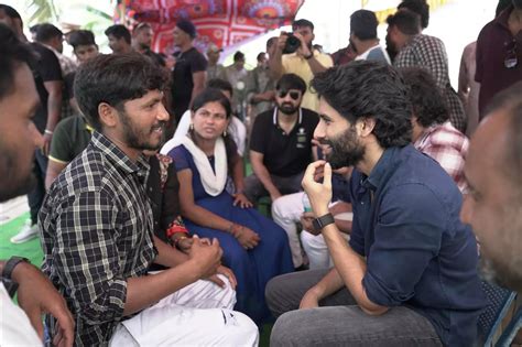 NC23: Naga Chaitanya Gets Grand Welcome As He Visits Fisherman Families ...