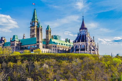 Canada's Parliament Buildings - Lenspiration