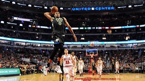 Bucks vs. Bulls Final Score: Milwaukee Buries the Bulls with Strong ...