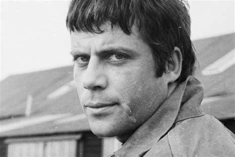 Oliver Reed - Biography, Height & Life Story | Super Stars Bio