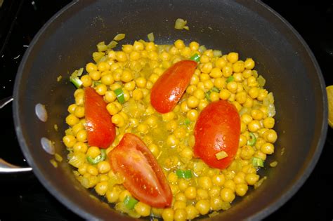 Chana Masala (Garbanzo Bean Curry) - BigOven