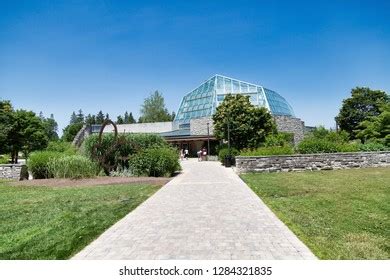 31 Niagara Parks Butterfly Conservatory Images, Stock Photos & Vectors | Shutterstock