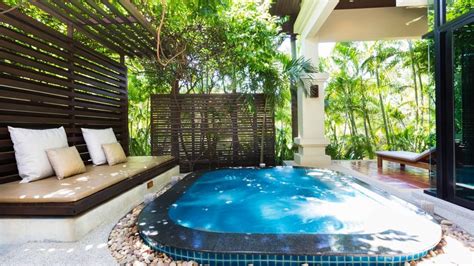 1BR Jacuzzi Villa at Nai Harn Baan-Bua Villas | By UniqueVillas