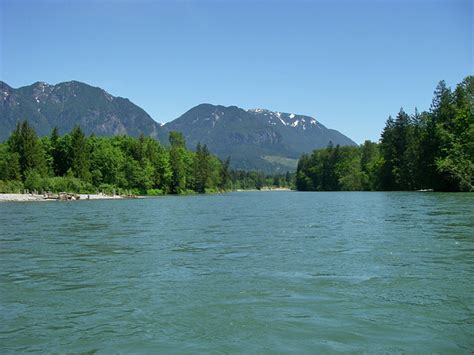 Skykomish River rafting from Gold Bar to Sultan – Celebrate Big!