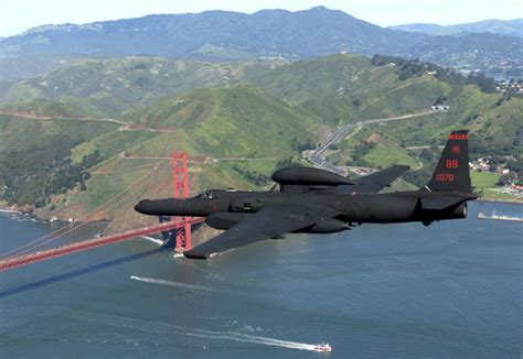 Striking-Images-of-The-U-2-Dragon-Lady | Military Machine